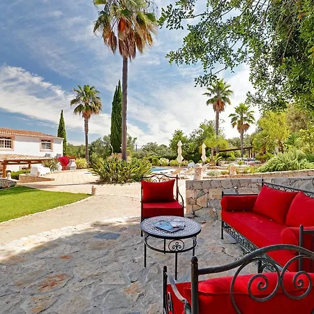Vila Quinta Da Galina By Portucasa Loulé