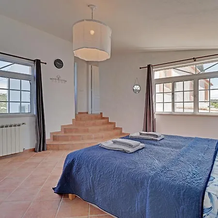 Quinta Da Galina By Portucasa לואה