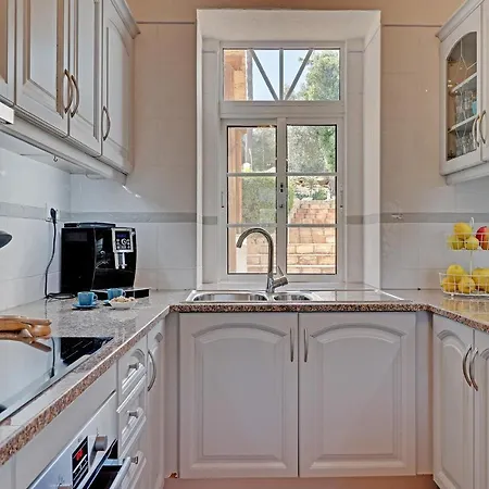 Quinta Da Galina By Portucasa * Loulé