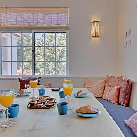 Villa Quinta Da Galina By Portucasa Loulé