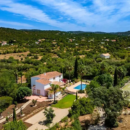 Villa Quinta Da Galina By Portucasa Loulé