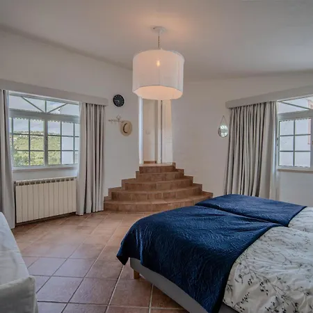 Quinta Da Galina By Portucasa *