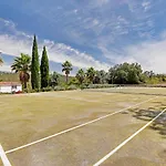 Quinta Da Galina By Portucasa